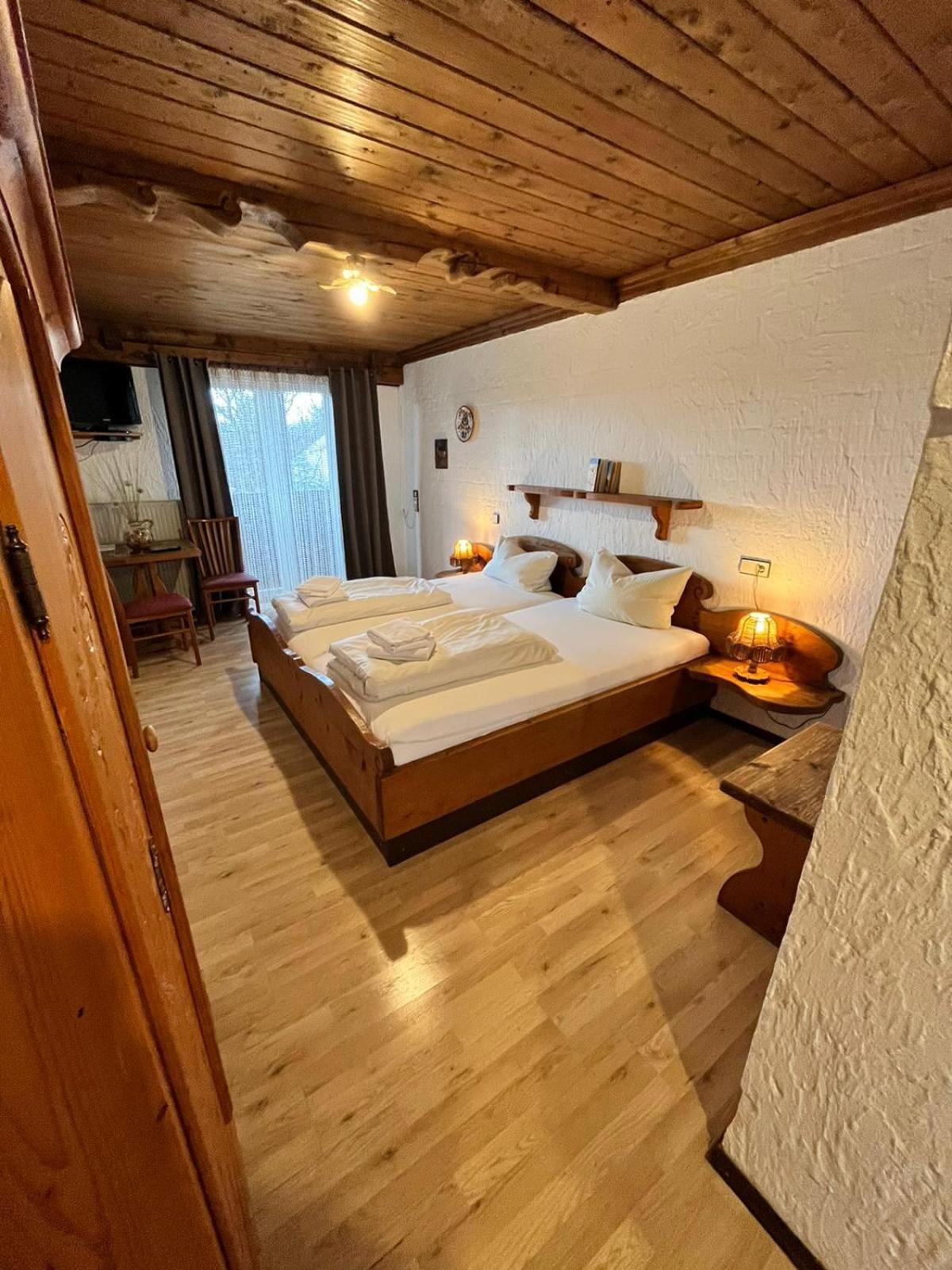 Hotel Negele Hohenfurch Eksteriør billede