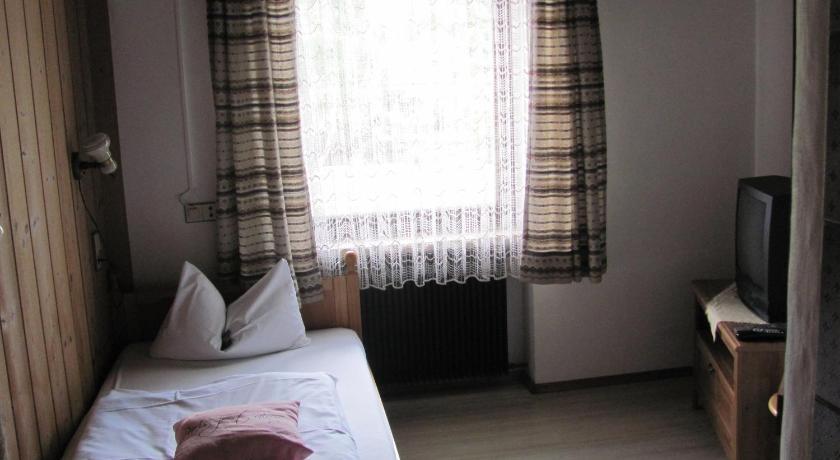 Hotel Negele Hohenfurch Værelse billede