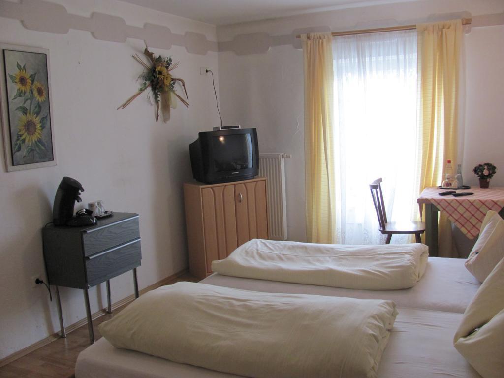 Hotel Negele Hohenfurch Eksteriør billede